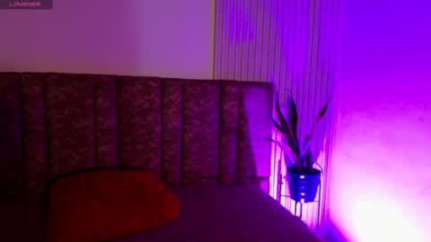 Snapshot of missdionne__curly chatting on January 13, 11:15 am DIONNE online show from January 13, 11:15 am