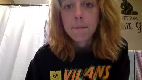 MissEeva online show from April 2, 3:53 pm