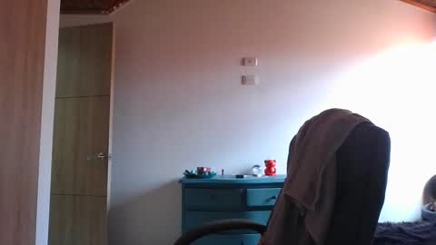 melodie  online show from February 9, 6:45 pm