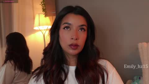 Snapshot of missemily_11 chatting on May 11, 10:43 am Yuliana online show from May 11, 10:43 am