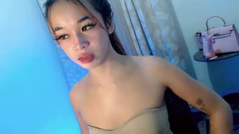 missfantasia online show from July 17, 12:34 pm