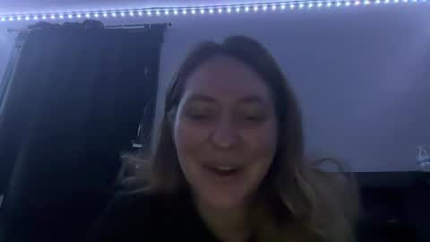 missfantastic0903 online show from April 17, 1:19 am