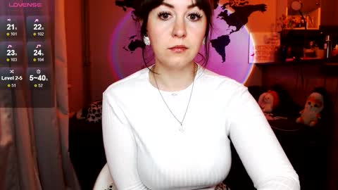 Snapshot of missgenevaonceagain chatting on September 22, 1:29 am G online show from September 22, 1:29 am