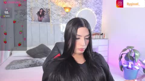 Gisell   Gigi online show from November 26, 1:45 pm