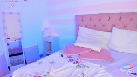 Snapshot of misshiller_gh chatting on December 22, 7:22 am Melany Hiller online show from December 22, 7:22 am