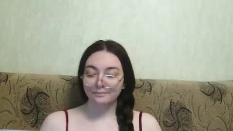 missis mona online show from April 15, 7:37 am