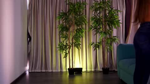 Snapshot of misskiarra chatting on February 19, 11:49 am misskiarra online show from February 19, 11:49 am