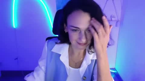 Christina online show from October 18, 11:33 am