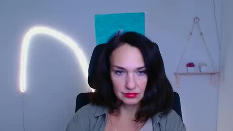 Christina online show from December 18, 12:22 pm