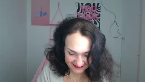 Christina online show from February 25, 12:15 pm