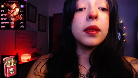 Snapshot of misslana_wn chatting on December 19, 4:52 am LanaLul online show from December 19, 4:52 am