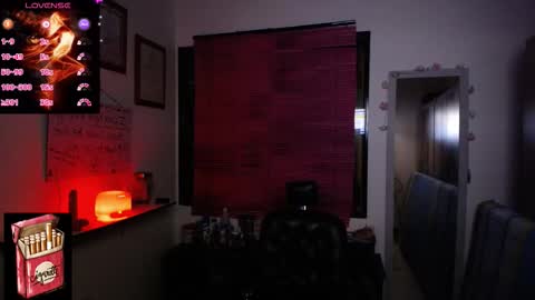 Snapshot of misslana_wn chatting on February 3, 4:43 am LanaLul online show from February 3, 4:43 am