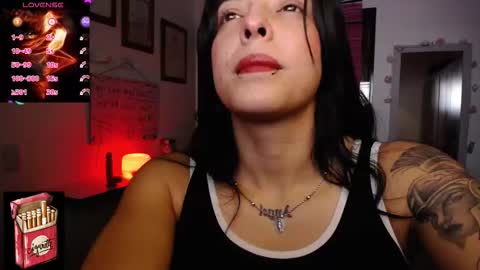 Snapshot of misslana_wn chatting on February 11, 4:39 am LanaLul online show from February 11, 4:39 am