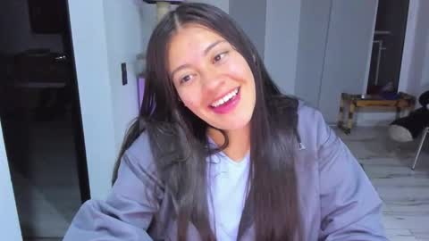 missloren333 online show from November 22, 7:40 am