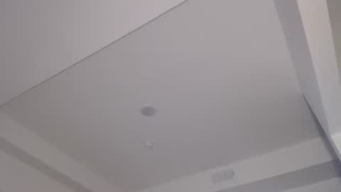 kourtn3ylov3  twitter online show from February 28, 11:00 am