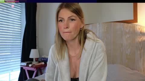 Misslucci online show from February 7, 8:55 am