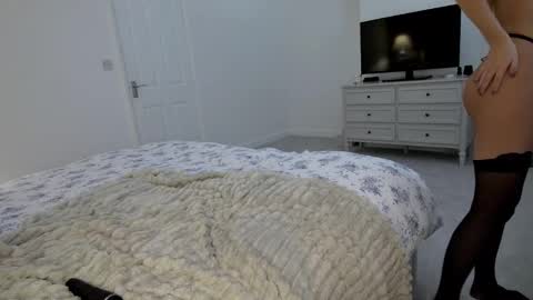 Miss Madison Mae online show from October 18, 2:18 pm