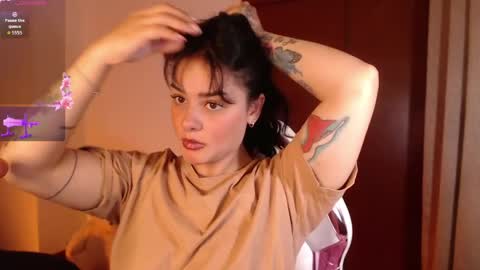 Snapshot of missmariana_ chatting on May 12, 11:24 pm missmariana_ online show from May 12, 11:24 pm