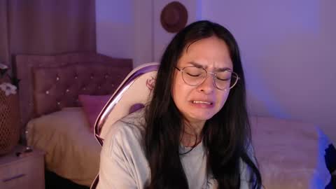 Snapshot of missmariana_ chatting on May 18, 4:07 am missmariana_ online show from May 18, 4:07 am
