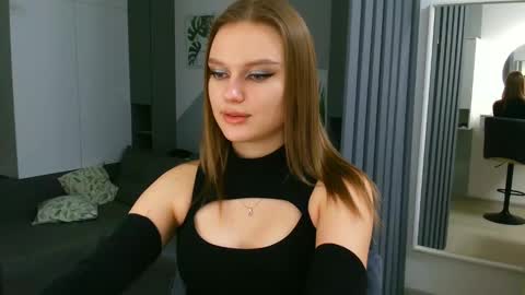 OneGoddess online show from December 2, 5:59 pm