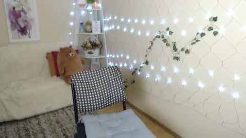 Li  online show from December 8, 3:35 pm