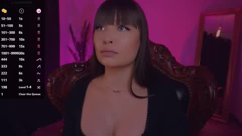 LUXXANDRA online show from March 3, 8:05 am