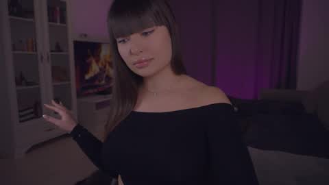 LUXXANDRA online show from February 2, 6:34 am