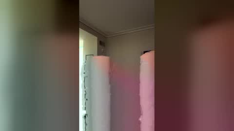 Snapshot of missmia1111 chatting on March 19, 4:05 am missmia1111 online show from March 19, 4:05 am