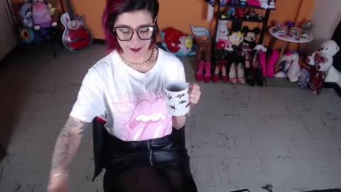 Miss Mia online show from January 7, 2:19 pm