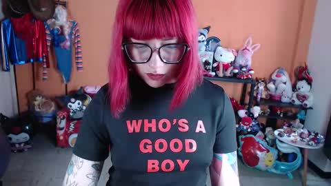 Snapshot of missmia2 chatting on February 14, 6:48 pm Miss Mia online show from February 14, 6:48 pm