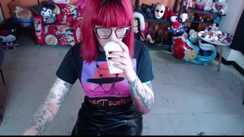 Snapshot of missmia2 chatting on February 15, 6:15 pm Miss Mia online show from February 15, 6:15 pm