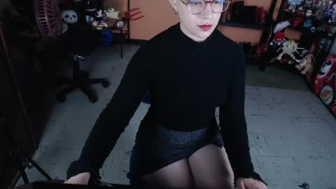 Miss Mia online show from July 4, 12:11 pm
