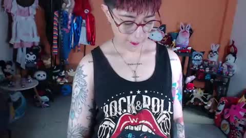 Miss Mia online show from July 11, 1:14 pm
