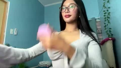 Snapshot of missminervaa chatting on October 4, 4:27 pm missminervaa online show from October 4, 4:27 pm