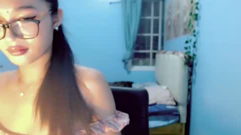 Snapshot of missminervaa chatting on March 12, 3:29 pm missminervaa online show from March 12, 3:29 pm