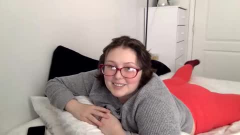 Snapshot of missmistressmal chatting on December 18, 6:03 pm missmistressmal online show from December 18, 6:03 pm