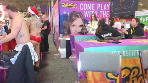 Snapshot of missnerdydirty chatting on December 8, 1:35 am Luna online show from December 8, 1:35 am