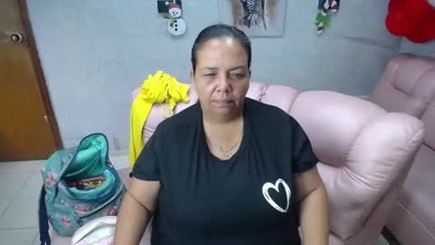 Penelope online show from January 8, 11:45 am