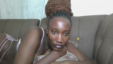 pretty gal online show from September 11, 2:50 pm