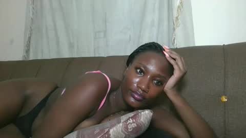 pretty gal online show from October 14, 2:45 am