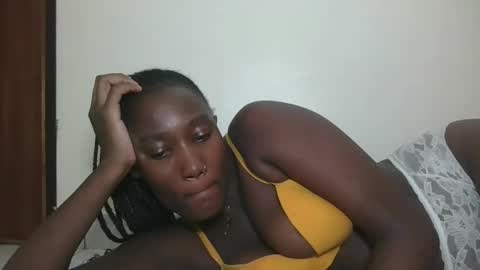 pretty gal online show from December 16, 8:25 pm