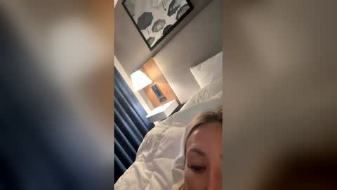 missriderrandi online show from May 20, 11:27 am