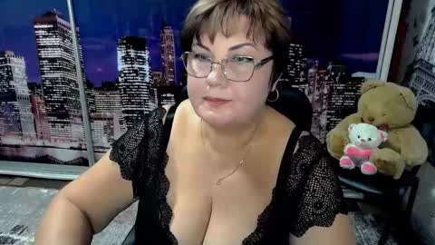Snapshot of missritabella chatting on September 28, 5:29 pm Rita online show from September 28, 5:29 pm
