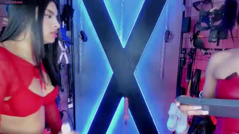 Snapshot of missscarlet_bella_bdsm chatting on February 15, 3:14 am MissScarlet bella bdsm online show from February 15, 3:14 am