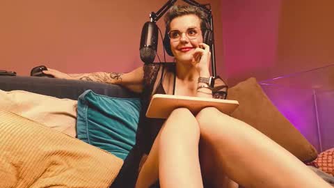 Snapshot of misstaco chatting on September 14, 3:38 am Tacodeluxe online show from September 14, 3:38 am