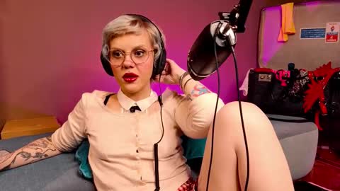 Snapshot of misstaco chatting on October 2, 10:39 pm Tacodeluxe online show from October 2, 10:39 pm