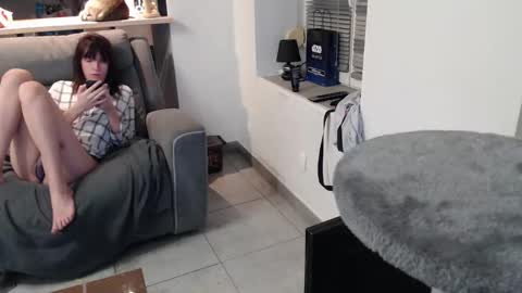 missthon online show from November 29, 7:55 am