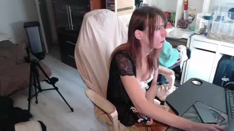 missthon online show from May 30, 10:56 am