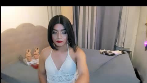 K Y R I E  online show from October 15, 8:03 am