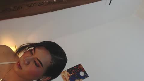 misstrishontop online show from October 5, 5:33 pm